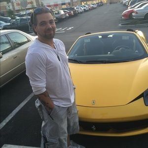 Meet your Posher, Dominic